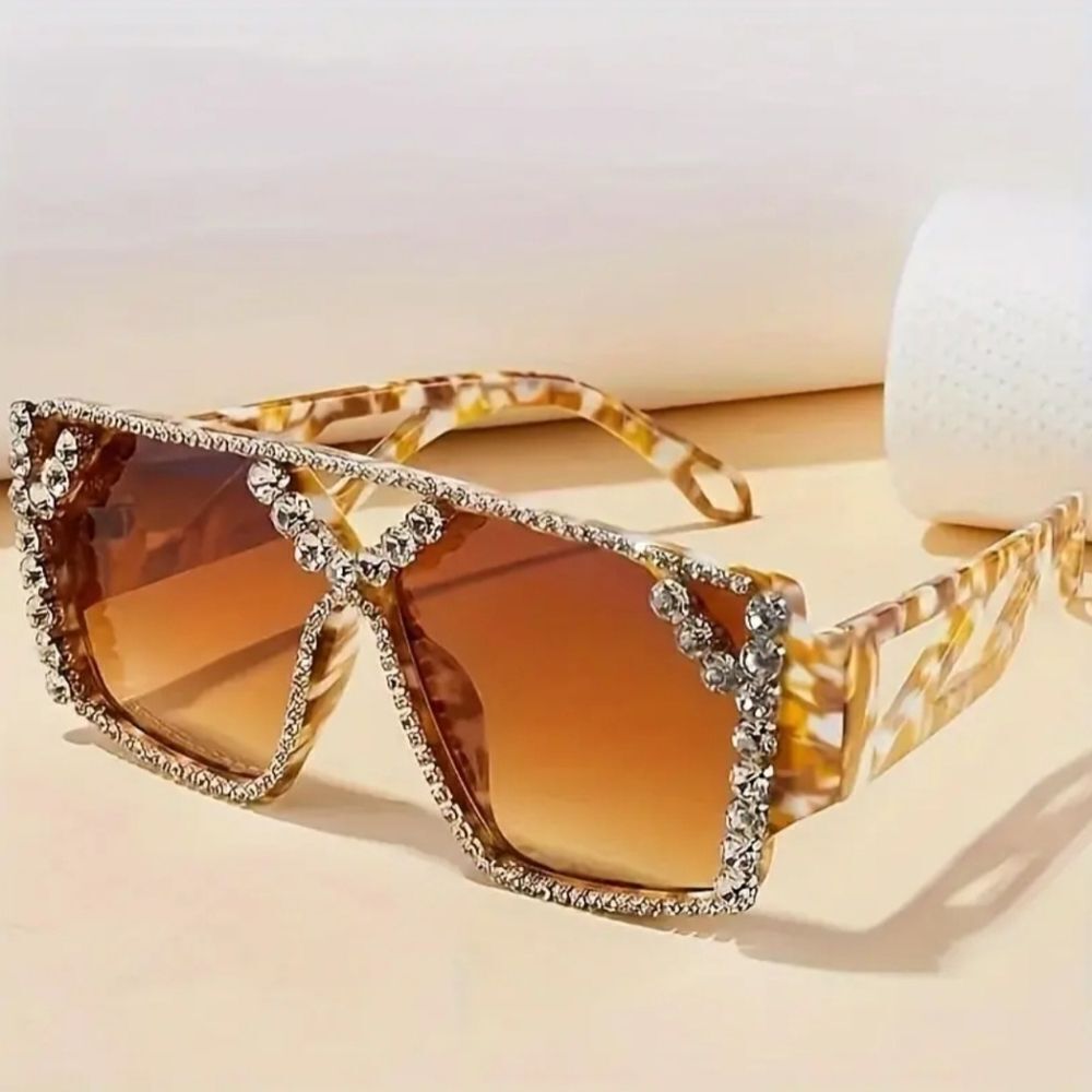 Ladies Oversized luxury rhinestone sunglasses